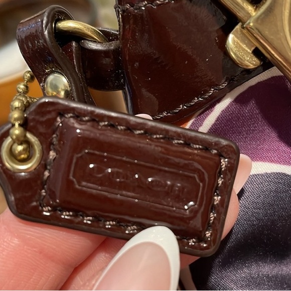 Coach Ashley Satin Scarf print C Logo, zipper closure or strap wristlet - Picture 2 of 8